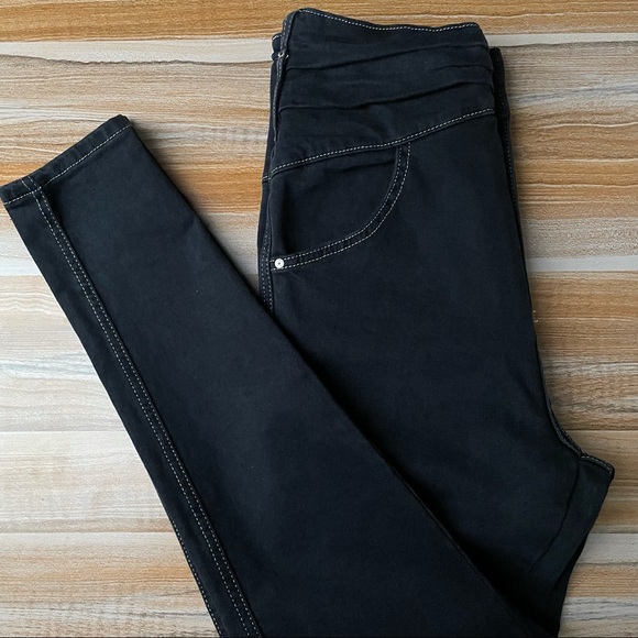 ZARA High Rise Skinny Jeans - Picture 4 of 7